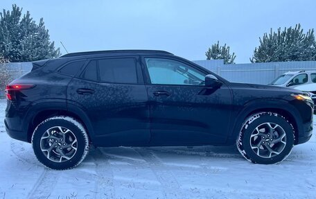 Chevrolet Trax, 2024 год, 2 050 000 рублей, 4 фотография