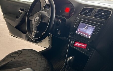 Volkswagen Polo VI (EU Market), 2013 год, 950 000 рублей, 15 фотография