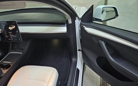 Tesla Model Y I, 2021 год, 4 490 000 рублей, 16 фотография