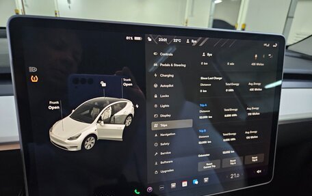 Tesla Model Y I, 2021 год, 4 490 000 рублей, 27 фотография
