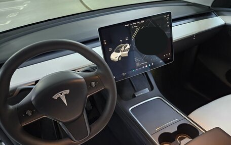 Tesla Model Y I, 2021 год, 4 490 000 рублей, 25 фотография