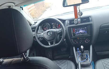 Volkswagen Jetta VI, 2016 год, 1 400 000 рублей, 5 фотография