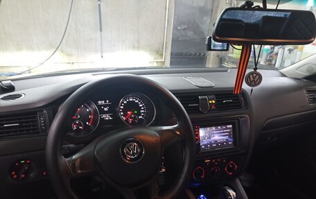 Volkswagen Jetta VI, 2016 год, 1 400 000 рублей, 4 фотография