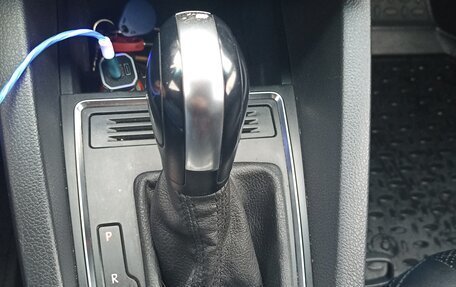 Volkswagen Jetta VI, 2016 год, 1 400 000 рублей, 38 фотография