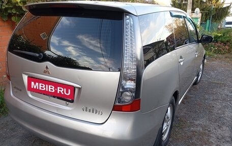 Mitsubishi Grandis, 2008 год, 800 000 рублей, 4 фотография