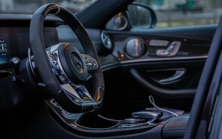 Mercedes-Benz E-Класс AMG, 2018 год, 5 950 000 рублей, 5 фотография