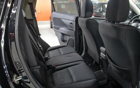 Mitsubishi Outlander III рестайлинг 3, 2016 год, 1 898 000 рублей, 12 фотография