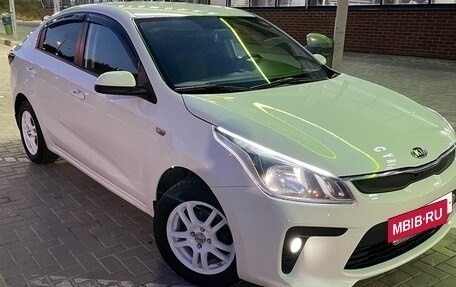 KIA Rio IV, 2017 год, 740 000 рублей, 3 фотография