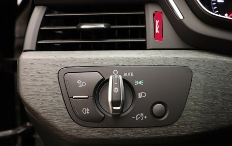 Audi A4, 2019 год, 2 559 000 рублей, 10 фотография