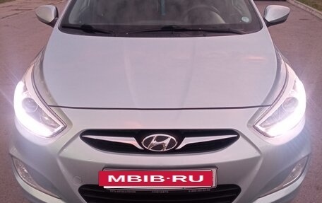 Hyundai Solaris II рестайлинг, 2013 год, 869 000 рублей, 7 фотография