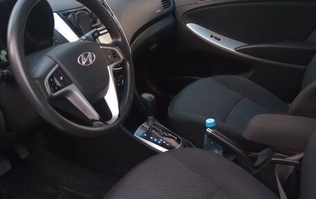 Hyundai Solaris II рестайлинг, 2013 год, 869 000 рублей, 11 фотография