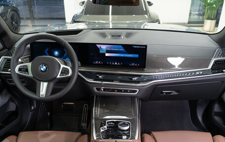 BMW X7, 2025 год, 18 240 000 рублей, 10 фотография