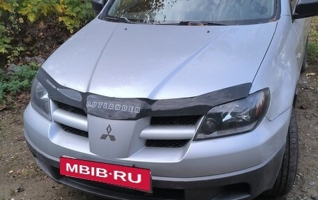 Mitsubishi Outlander III рестайлинг 3, 2002 год, 400 000 рублей, 4 фотография