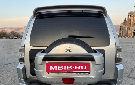 Mitsubishi Pajero IV, 2010 год, 1 390 000 рублей, 5 фотография