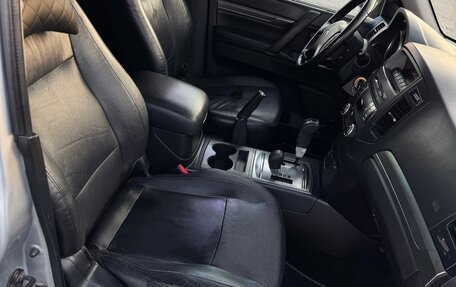 Mitsubishi Pajero IV, 2010 год, 1 390 000 рублей, 18 фотография