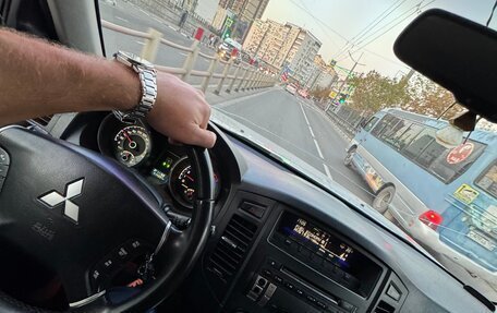 Mitsubishi Pajero IV, 2010 год, 1 390 000 рублей, 10 фотография