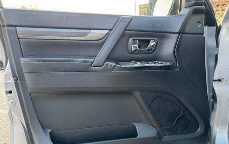 Mitsubishi Pajero IV, 2010 год, 1 390 000 рублей, 22 фотография