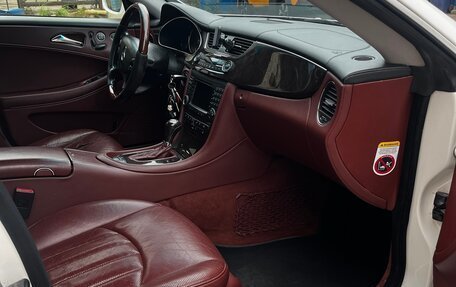 Mercedes-Benz CLS, 2007 год, 1 480 000 рублей, 11 фотография