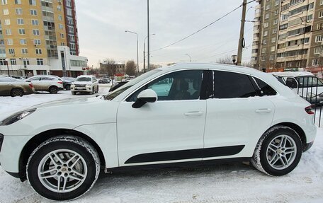 Porsche Macan I рестайлинг, 2015 год, 2 400 000 рублей, 5 фотография
