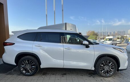 Toyota Highlander, 2025 год, 6 200 000 рублей, 4 фотография