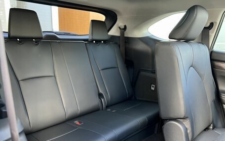 Toyota Highlander, 2025 год, 6 200 000 рублей, 23 фотография