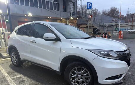 Honda Vezel, 2016 год, 1 530 000 рублей, 1 фотография