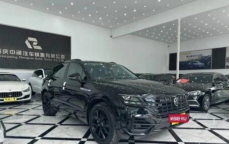 Volkswagen Touareg III, 2021 год, 4 860 000 рублей, 3 фотография