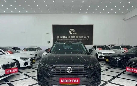 Volkswagen Touareg III, 2021 год, 4 860 000 рублей, 2 фотография
