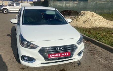 Hyundai Solaris II рестайлинг, 2019 год, 1 430 000 рублей, 1 фотография