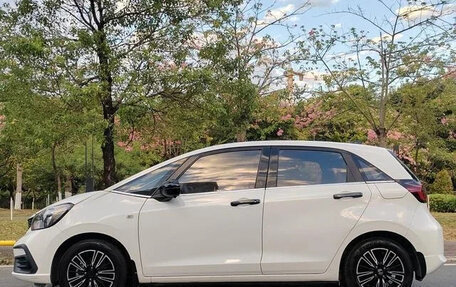 Honda Fit, 2022 год, 1 230 000 рублей, 8 фотография