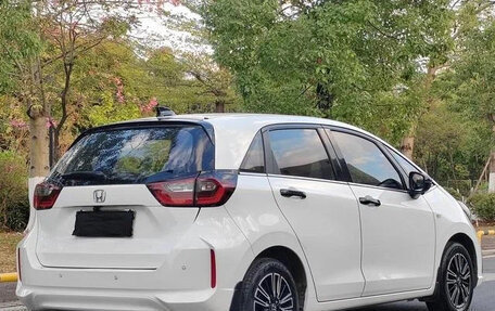Honda Fit, 2022 год, 1 230 000 рублей, 5 фотография