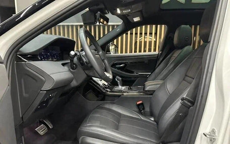 Land Rover Range Rover Evoque II, 2022 год, 2 880 000 рублей, 5 фотография