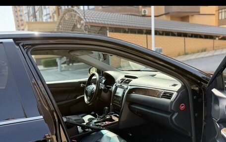 Toyota Camry, 2016 год, 1 750 000 рублей, 3 фотография