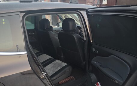 Opel Zafira C рестайлинг, 2013 год, 1 100 000 рублей, 6 фотография