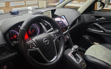 Opel Zafira C рестайлинг, 2013 год, 1 100 000 рублей, 3 фотография