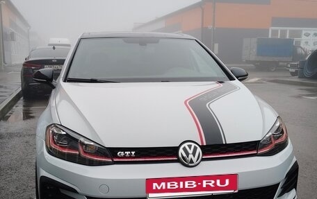 Volkswagen Golf GTI VII, 2018 год, 2 650 000 рублей, 4 фотография