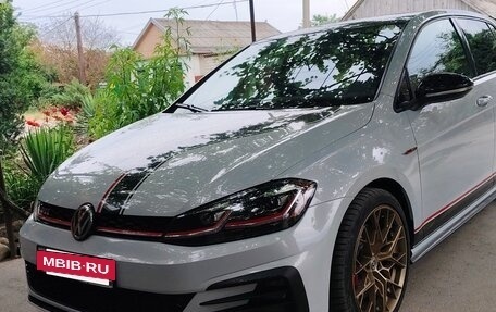 Volkswagen Golf GTI VII, 2018 год, 2 650 000 рублей, 5 фотография