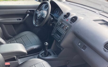 Volkswagen Caddy III рестайлинг, 2011 год, 780 000 рублей, 3 фотография