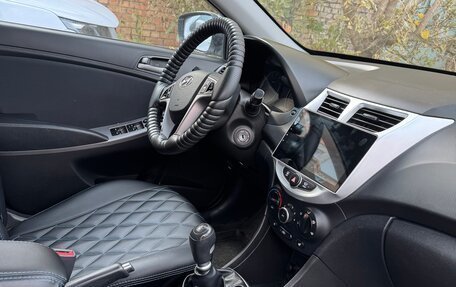 Hyundai Solaris II рестайлинг, 2014 год, 870 000 рублей, 7 фотография