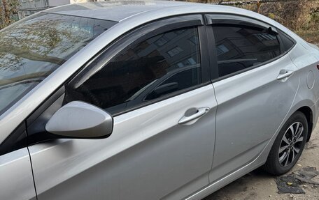 Hyundai Solaris II рестайлинг, 2014 год, 870 000 рублей, 5 фотография