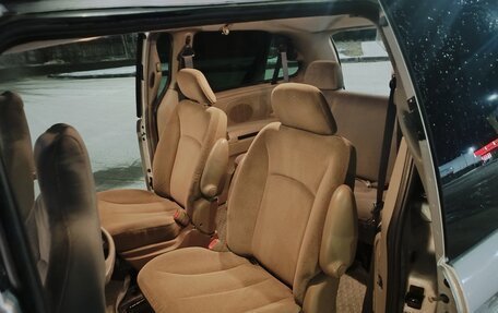 Chrysler Town & Country IV, 2001 год, 550 000 рублей, 6 фотография