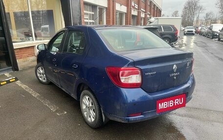 Renault Logan II, 2018 год, 929 000 рублей, 3 фотография