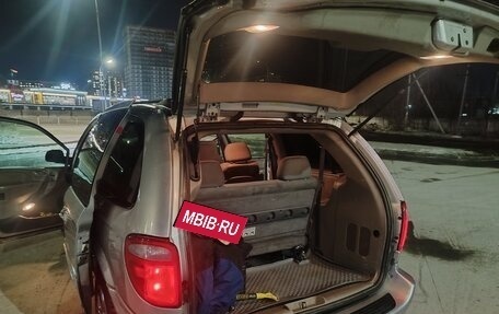 Chrysler Town & Country IV, 2001 год, 550 000 рублей, 7 фотография