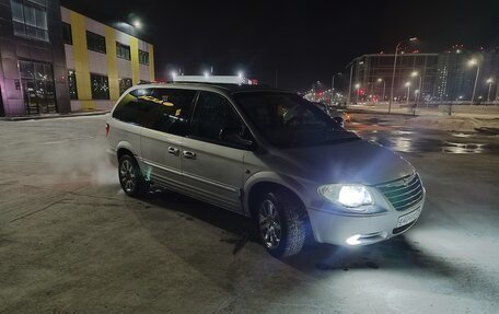 Chrysler Town & Country IV, 2001 год, 550 000 рублей, 9 фотография