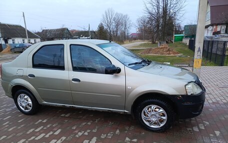 Renault Logan I, 2013 год, 400 000 рублей, 3 фотография