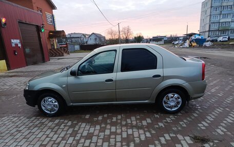 Renault Logan I, 2013 год, 400 000 рублей, 2 фотография