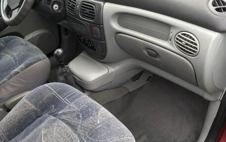 Renault Scenic III, 2001 год, 200 000 рублей, 13 фотография