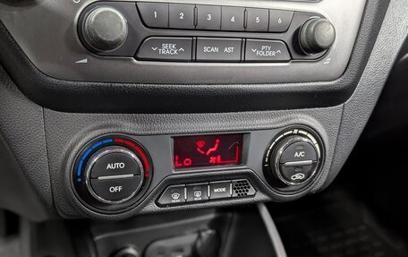 KIA Rio III рестайлинг, 2014 год, 999 000 рублей, 24 фотография