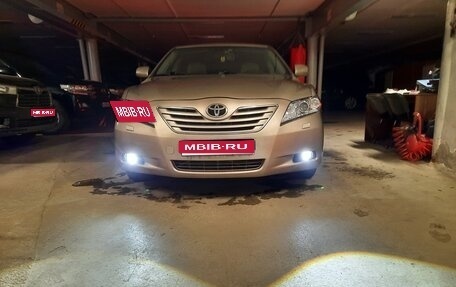 Toyota Camry, 2008 год, 920 000 рублей, 1 фотография