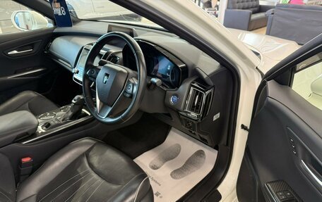 Toyota Crown, 2020 год, 3 699 900 рублей, 10 фотография